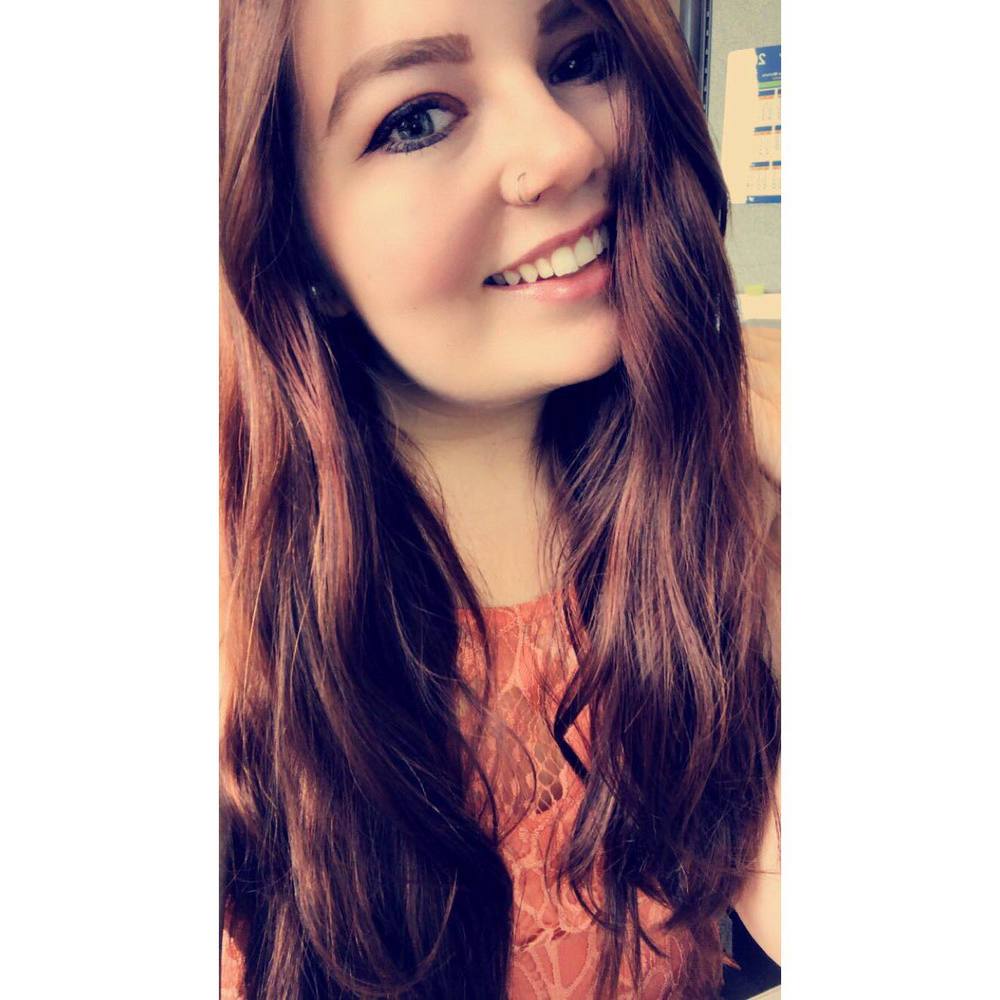 Meet your Posher, Holly